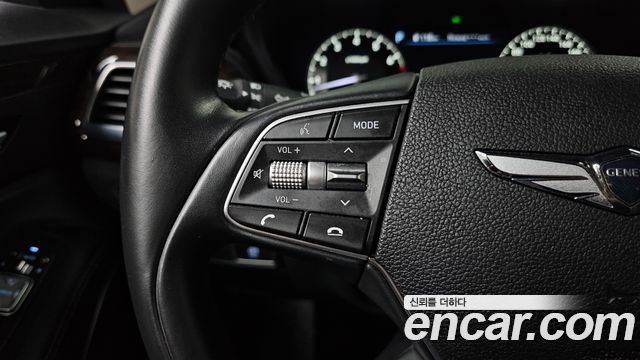 Genesis G90 2019 — photo 23