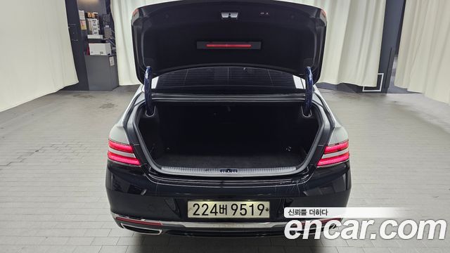 Genesis G90 2019 — photo 25