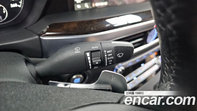 Genesis G90 2019 — photo 29