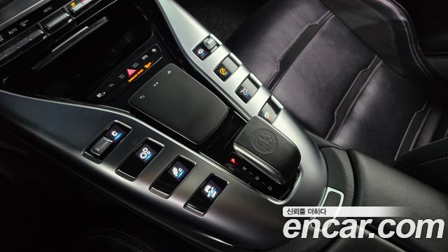 Mercedes-Benz AMG GT 2022 — photo 12