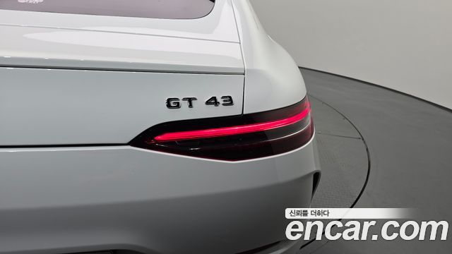 Mercedes-Benz AMG GT 2022 — photo 9