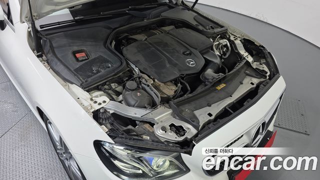Mercedes-Benz E-Class 2018 — photo 6
