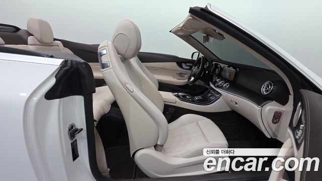 Mercedes-Benz E-Class 2018 — photo 10