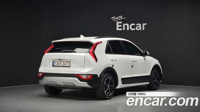 Kia Niro 2022 — photo 2