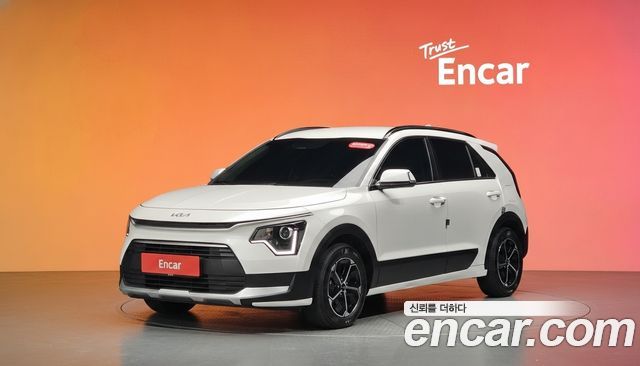 Kia Niro 2022 — photo 1