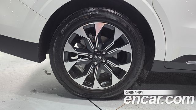 Kia Canival 2021 — photo 5