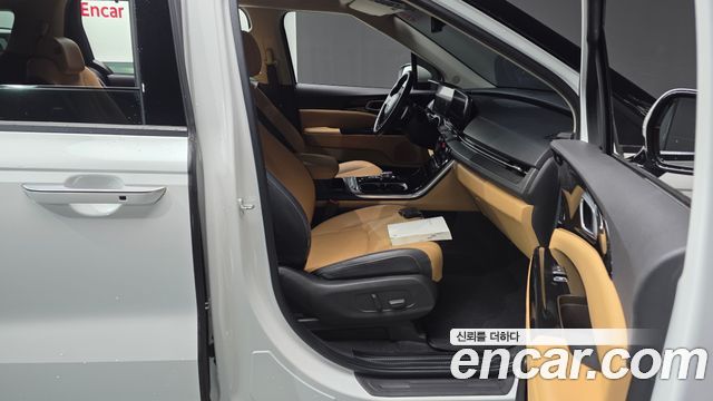 Kia Canival 2021 — photo 16