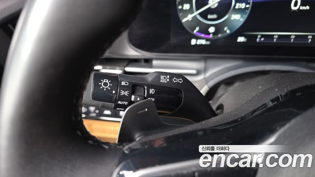 Kia Canival 2021 — photo 27