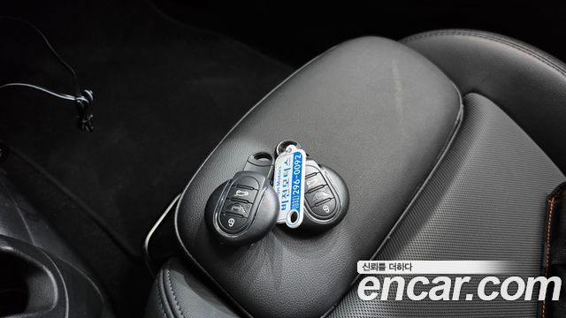 Mini Cooper 2023 — photo 22