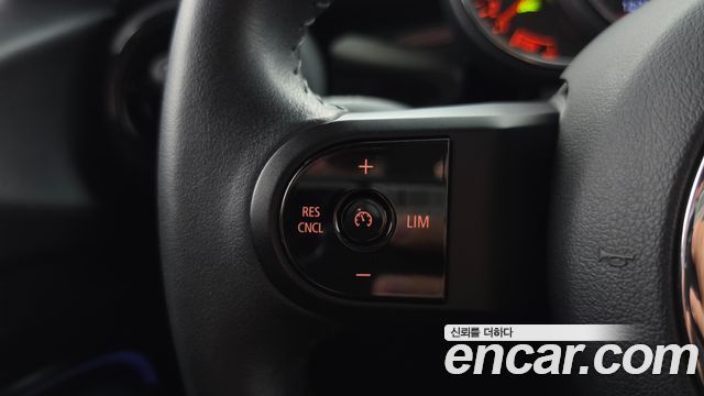 Mini Cooper 2023 — photo 23