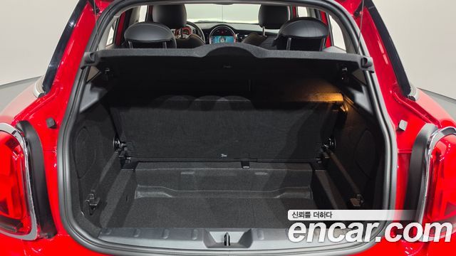 Mini Cooper 2023 — photo 24