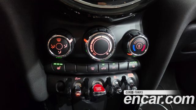 Mini Cooper 2023 — photo 31