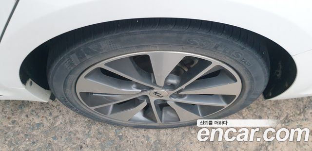 Kia K5 2016 — photo 12