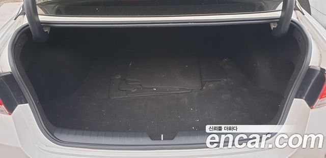Kia K5 2016 — photo 19