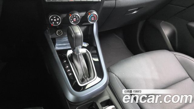 Renault Korea XM3 2023 — photo 9