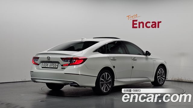 Honda Accord 2018 — photo 2