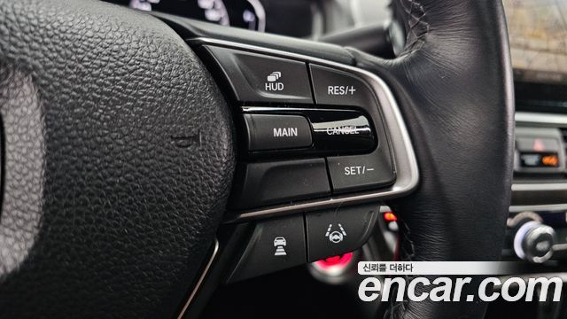 Honda Accord 2018 — photo 33