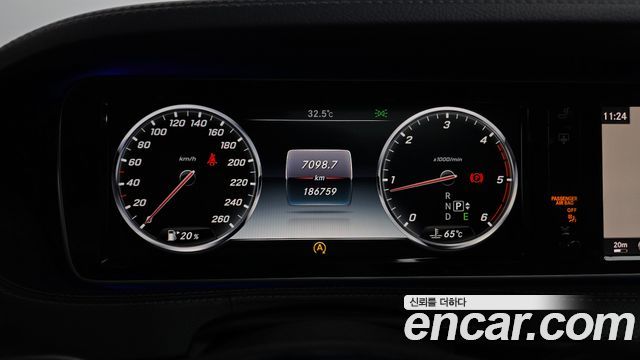 Mercedes-Benz S-Class 2015 — photo 8