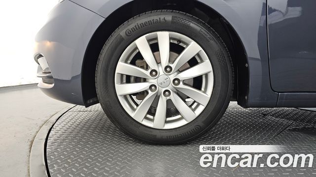 Kia K3 2014 — photo 5