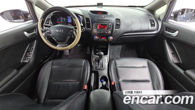 Kia K3 2014 — photo 7
