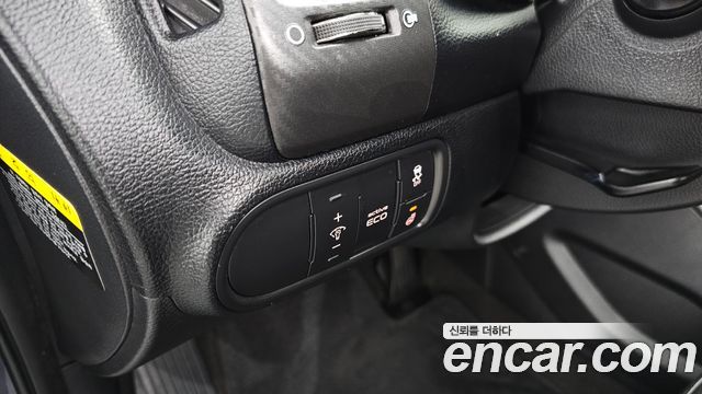Kia K3 2014 — photo 16