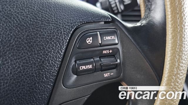 Kia K3 2014 — photo 17