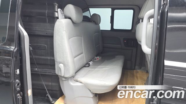 Hyundai Starex 2020 — photo 11