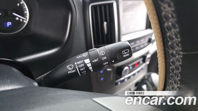Hyundai Starex 2020 — photo 18