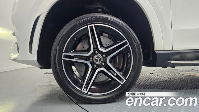 Mercedes-Benz GLE-Class 2020 — photo 5