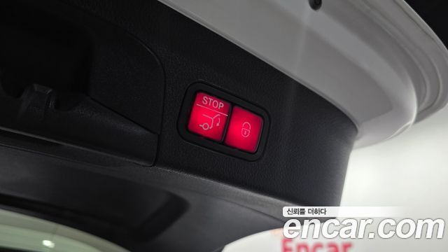Mercedes-Benz GLE-Class 2020 — photo 19