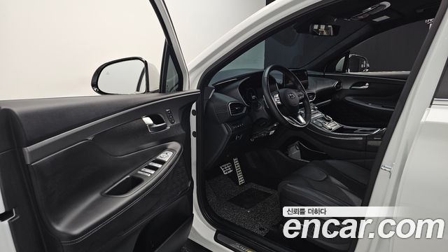 Hyundai Santafe 2023 — photo 13