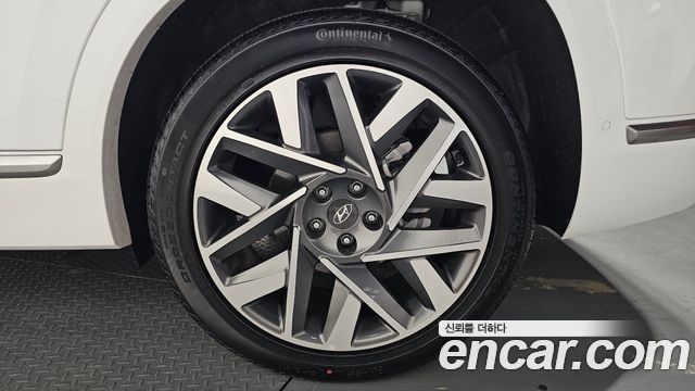 Hyundai Santafe 2023 — photo 7