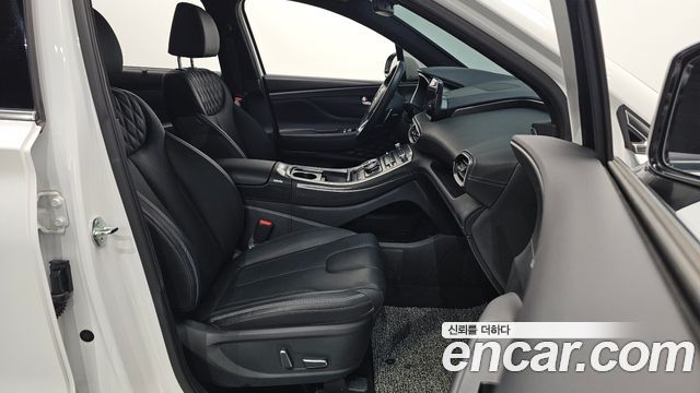 Hyundai Santafe 2023 — photo 16