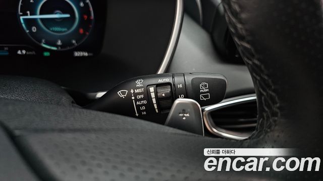 Hyundai Santafe 2023 — photo 27