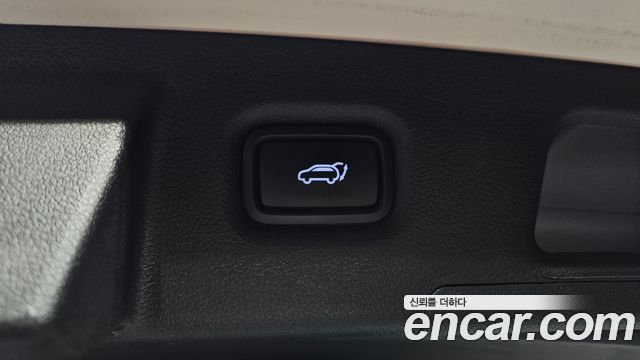 Hyundai Santafe 2023 — photo 30