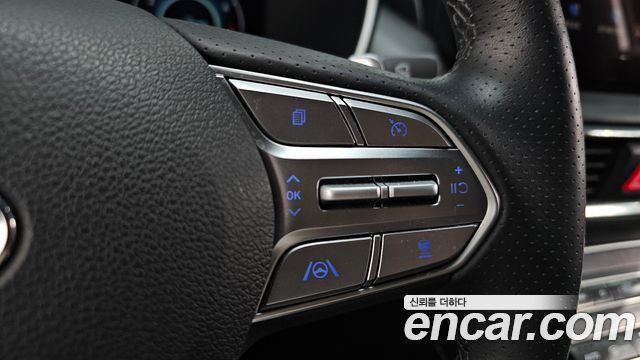 Hyundai Santafe 2023 — photo 33