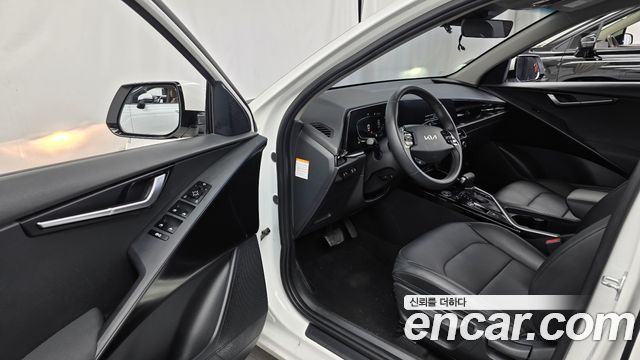 Kia Niro 2022 — photo 10