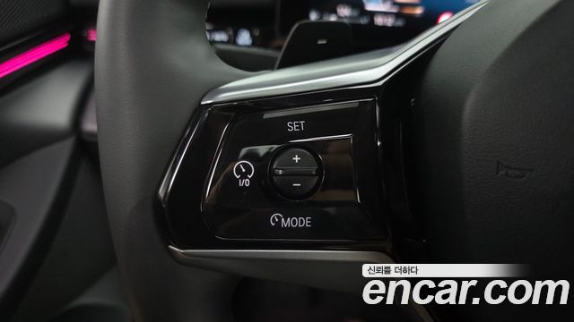 BMW 5-Series 2024 — photo 24