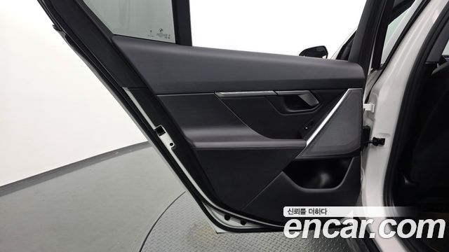 BMW 5-Series 2024 — photo 15