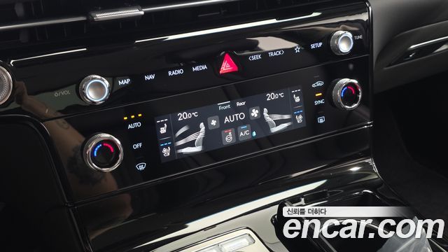 Genesis G80 2025 — photo 19