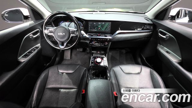 Kia Niro 2023 — photo 10