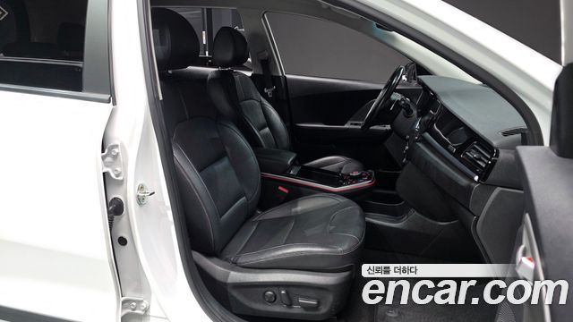 Kia Niro 2023 — photo 16