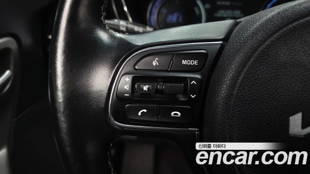 Kia Niro 2023 — photo 29