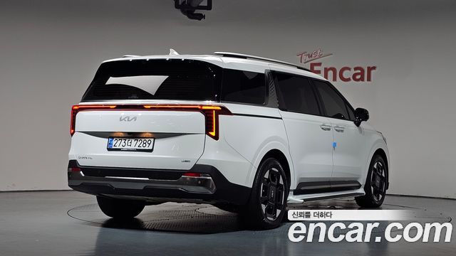 Kia Canival 2024 — photo 2