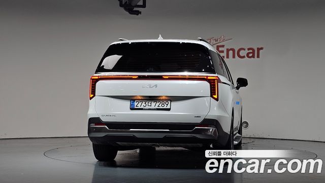 Kia Canival 2024 — photo 4