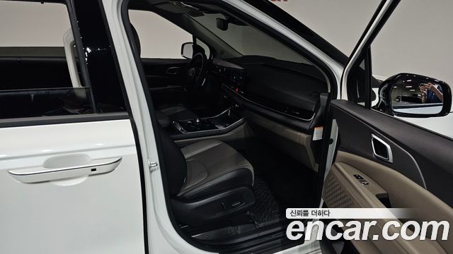 Kia Canival 2024 — photo 17