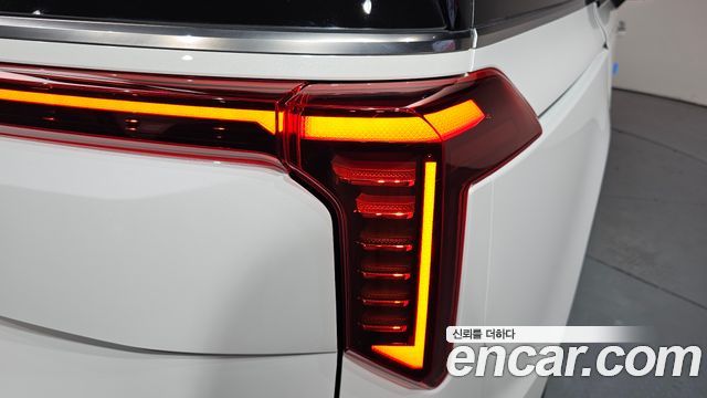 Kia Canival 2024 — photo 9