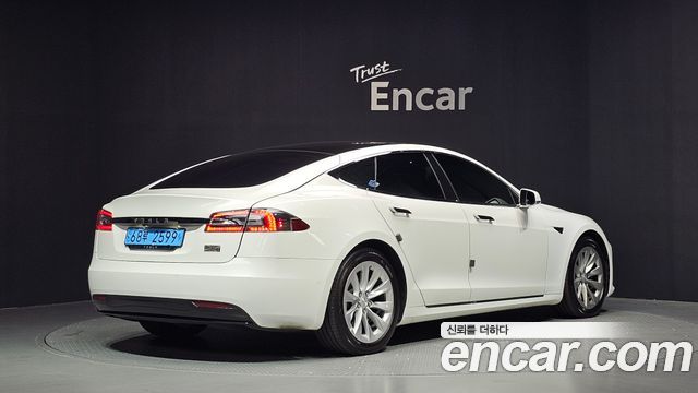 Tesla Model S 2020 — photo 2