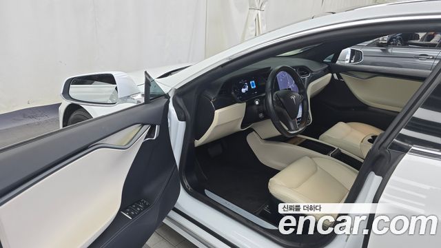 Tesla Model S 2020 — photo 10
