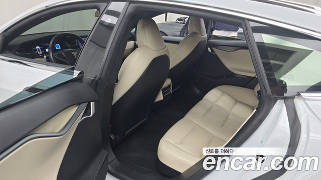 Tesla Model S 2020 — photo 12